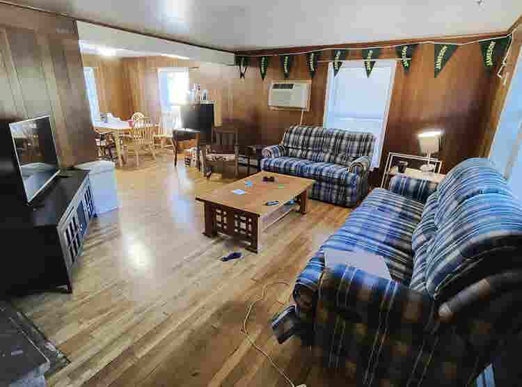 Bath, 1 Office, Kitchen