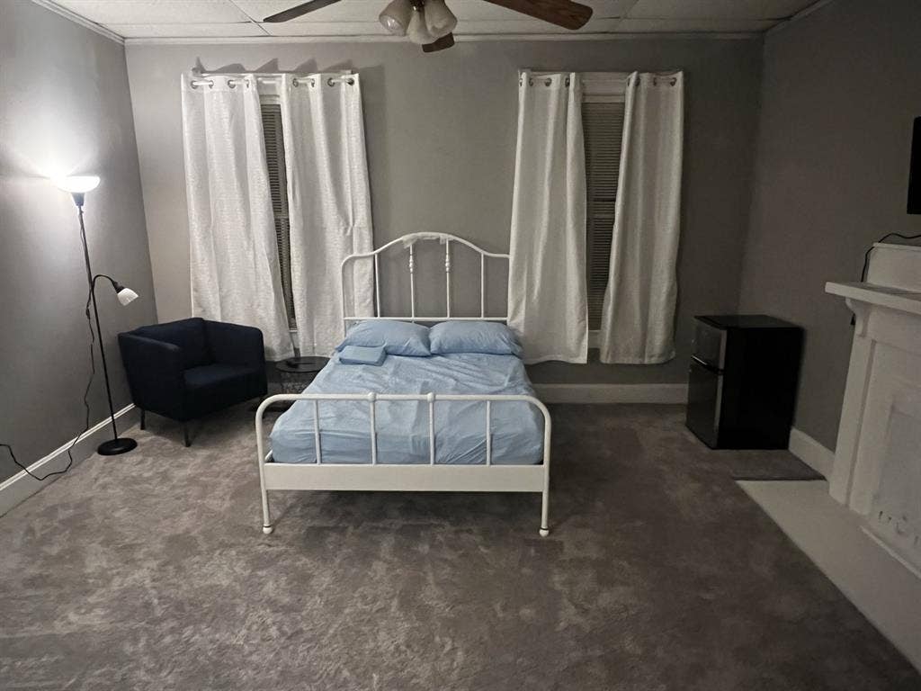 Room for rent $700