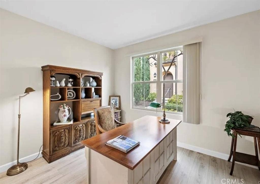 Furnished Room w/ Ensuite Bath