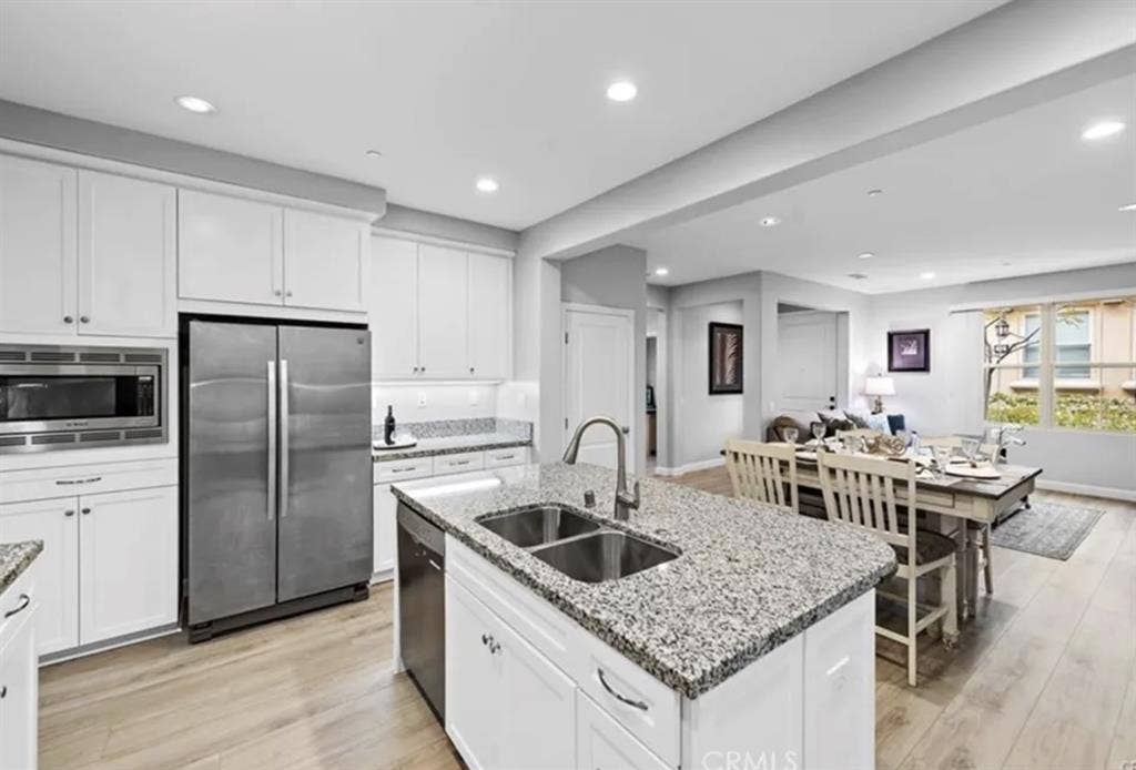 Furnished Room w/ Ensuite Bath