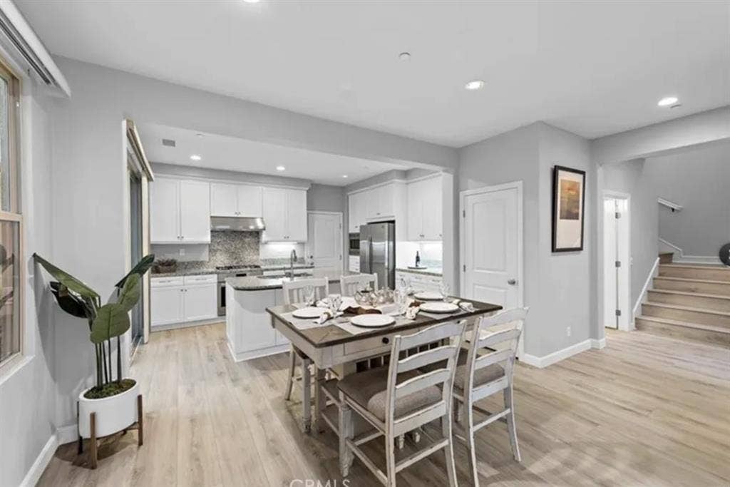 Furnished Room w/ Ensuite Bath