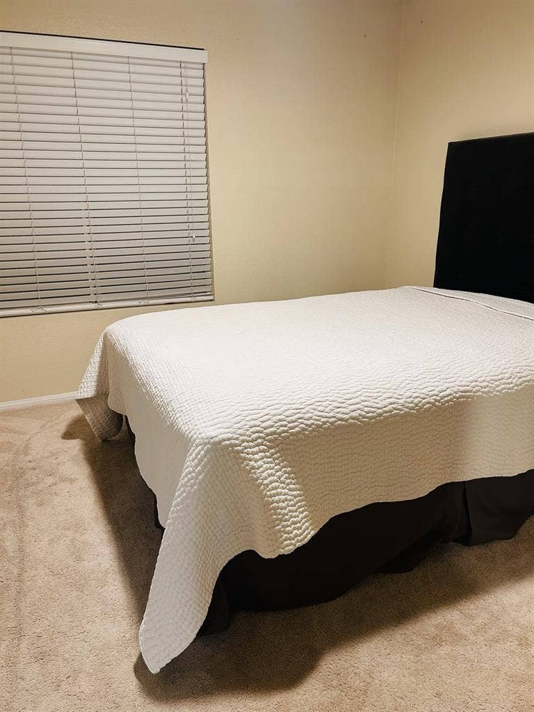 Eastside room for rent.