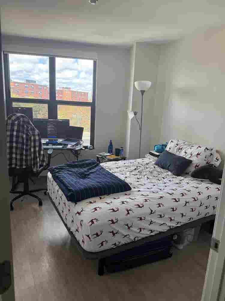 Private Room IMMEDIATELY available