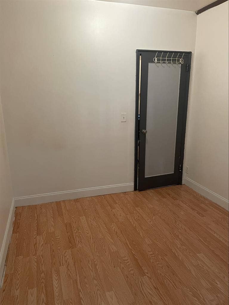 Looking clean roommate