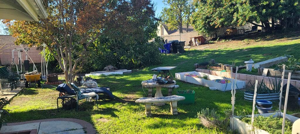 Fully Furnished  Alta Loma Room