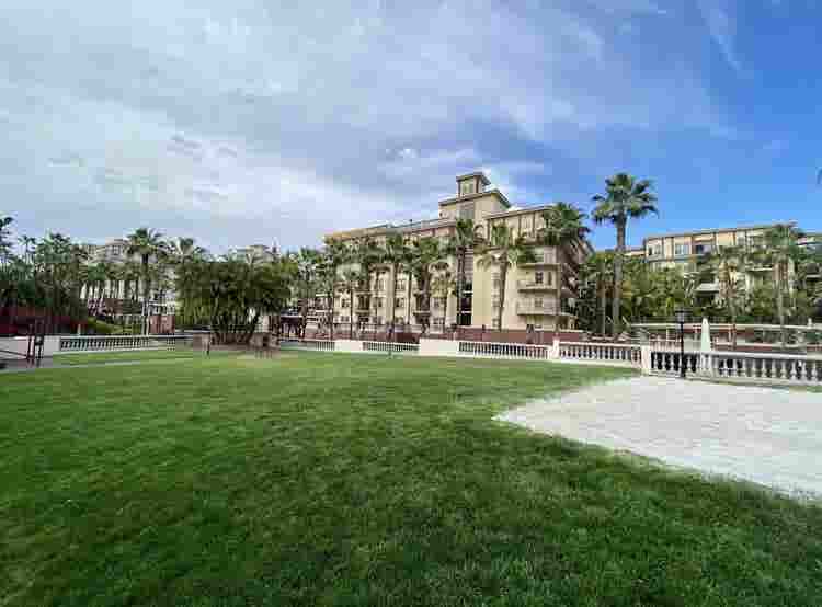 Spacious Room for rent