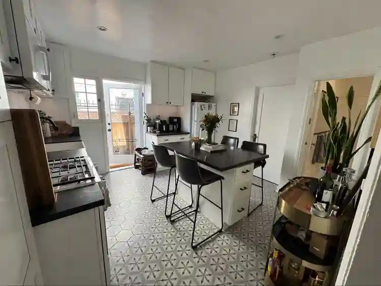 One bedroom open to rent!