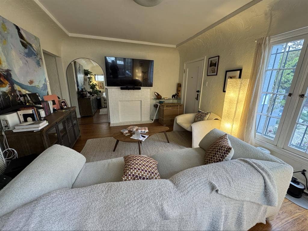 One bedroom open to rent!