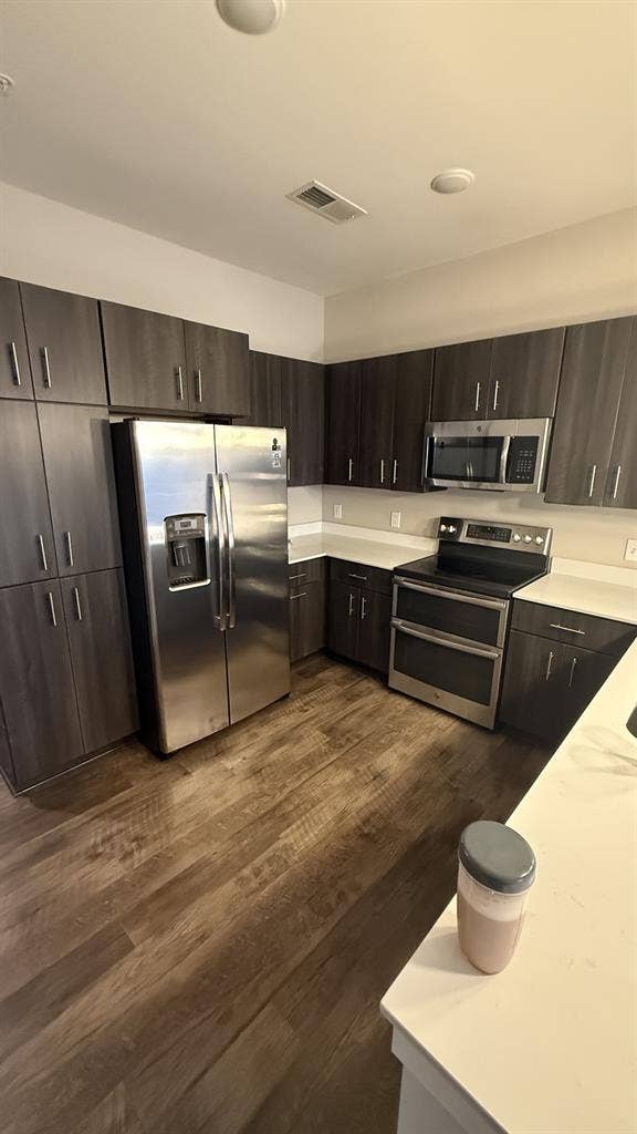 5 month sublease available now