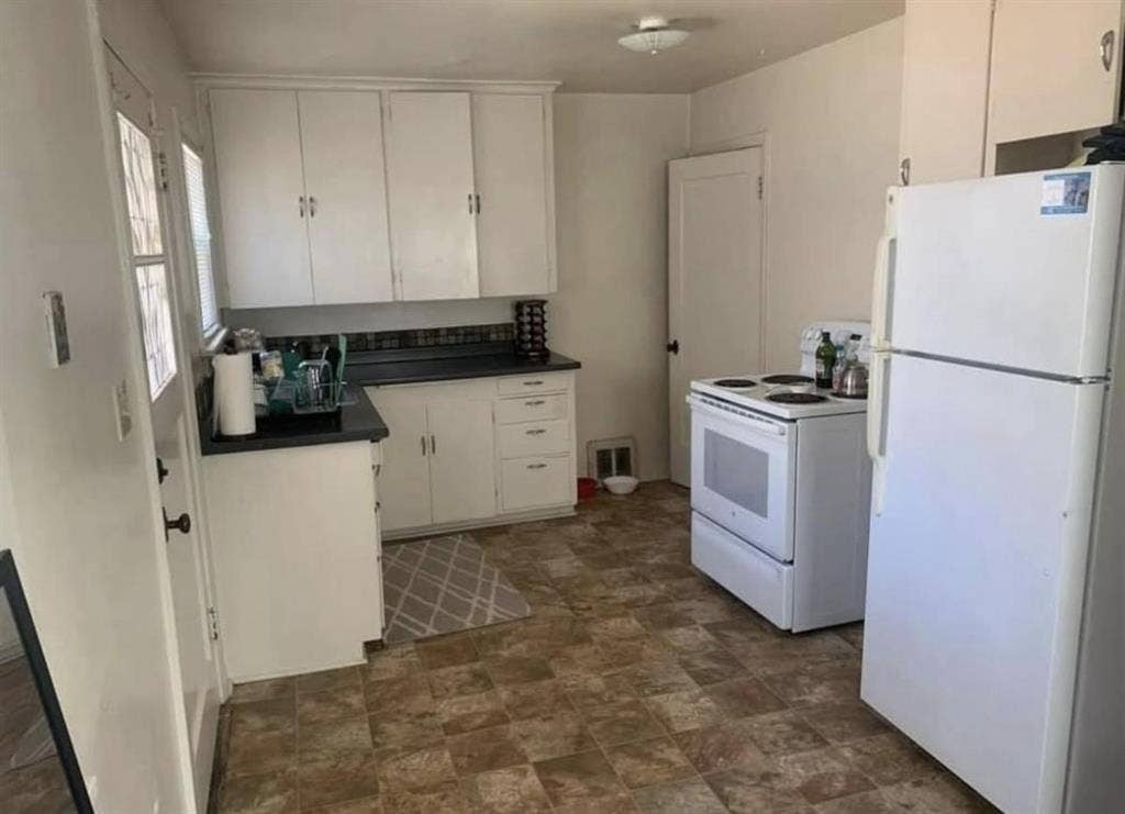 Room for rent! Great location