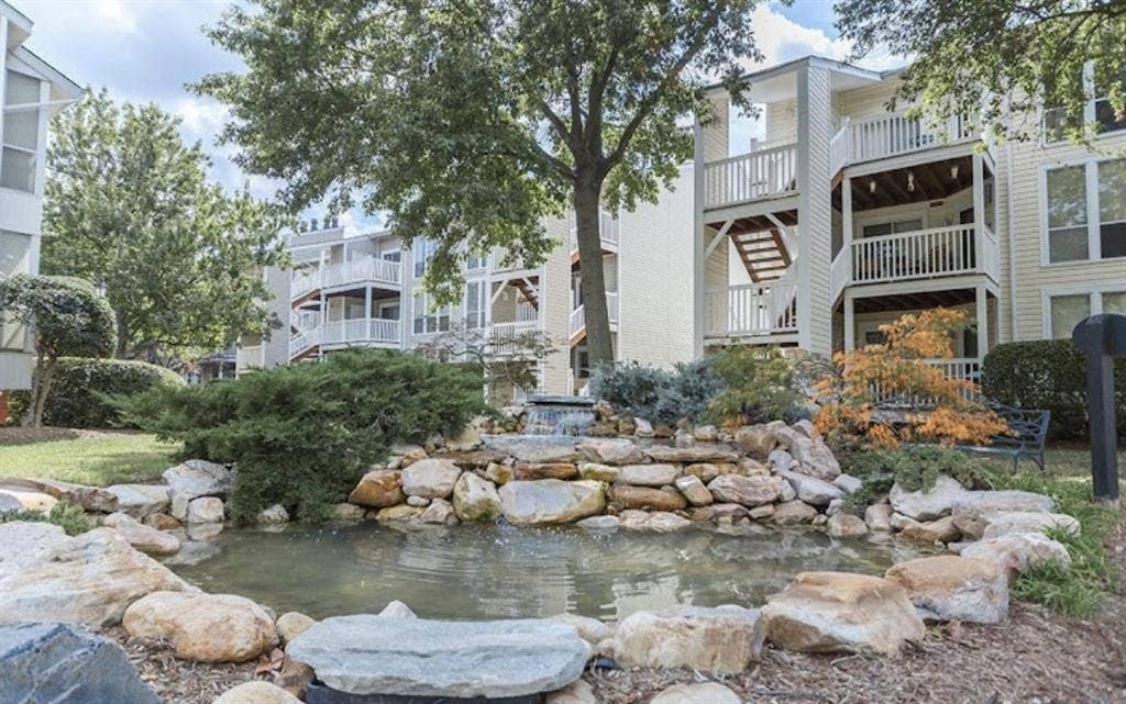 Room for renting at Ghent Villagee