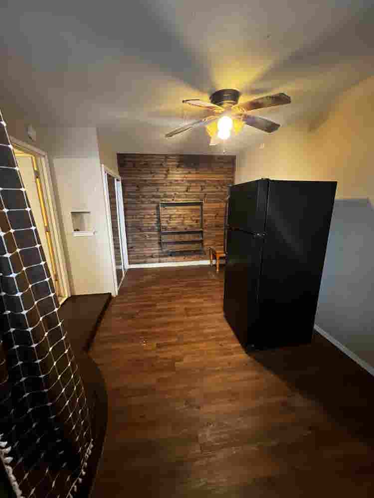 Two Rooms, own bath and entrance