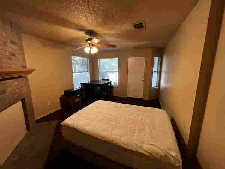 Two Rooms, own bath and entrance