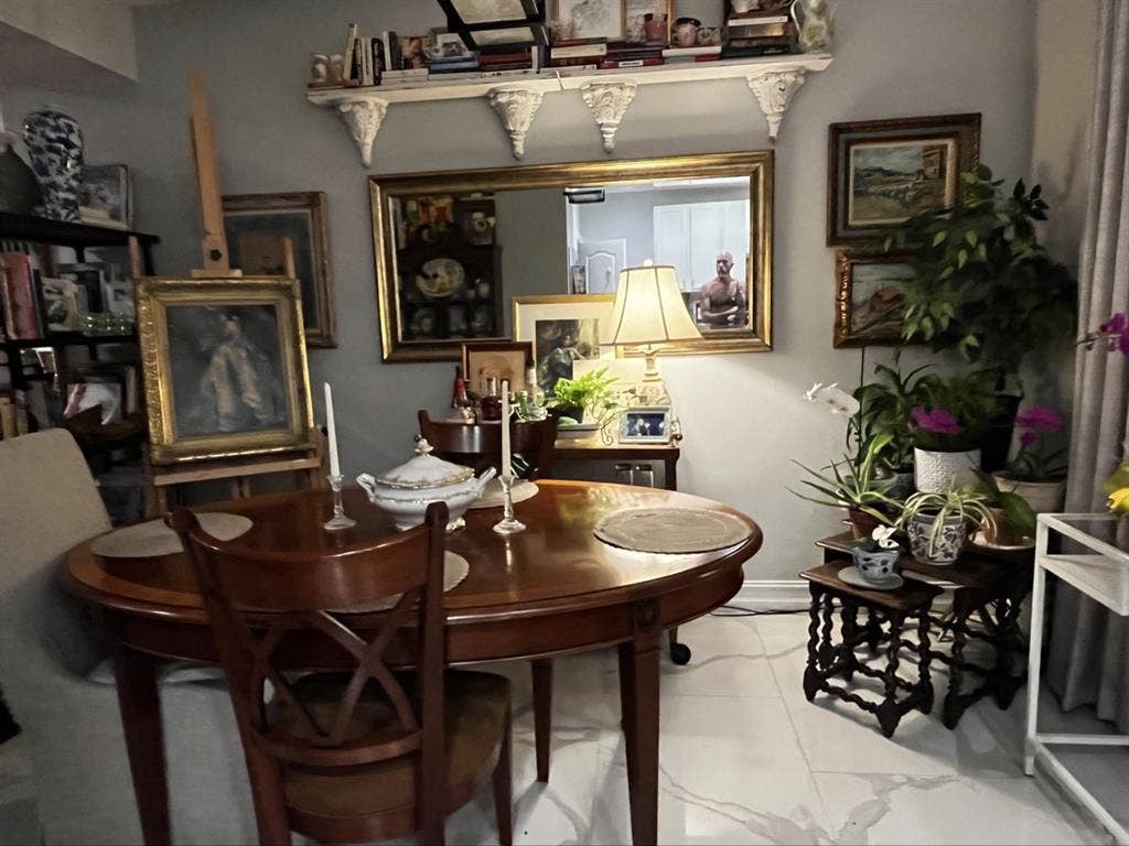 Three story townhouse