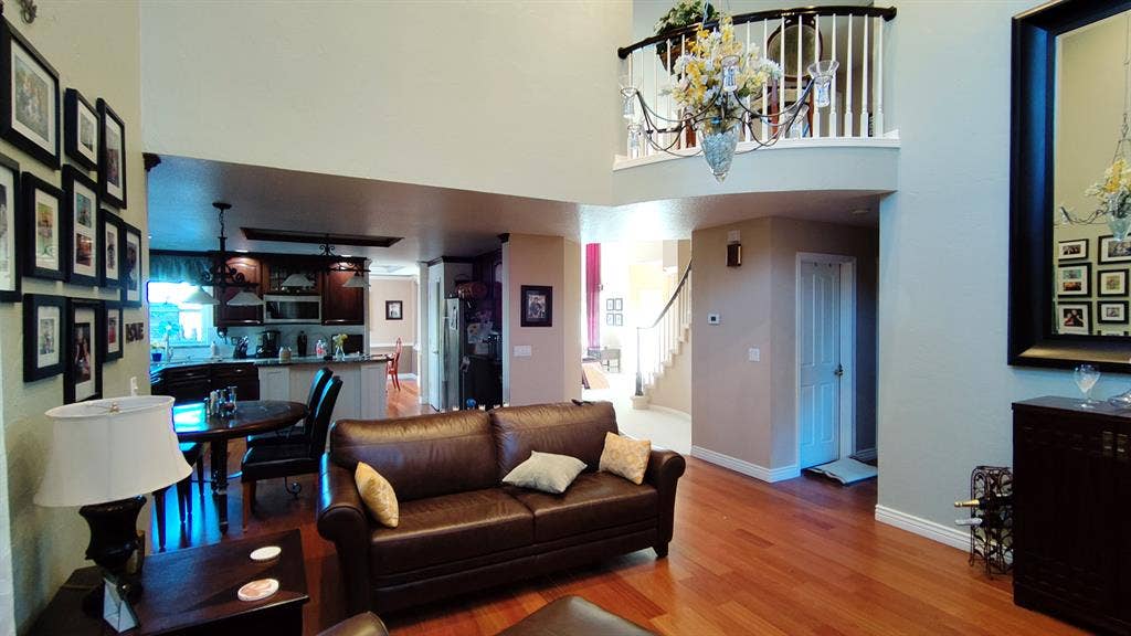 Furnished Bedroom + Priv Bathroom