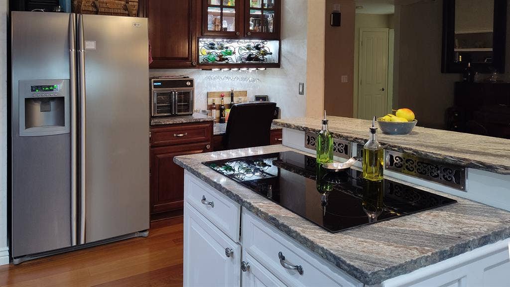 Furnished Bedroom + Priv Bathroom