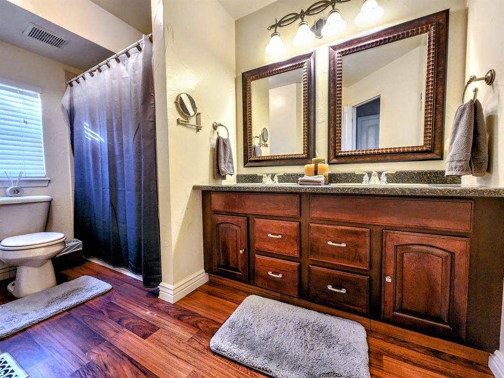 Furnished Bedroom + Priv Bathroom