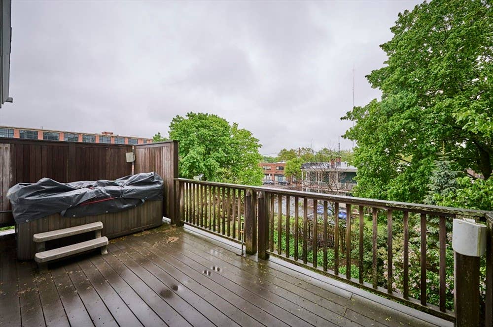 Room for Rent in Newton