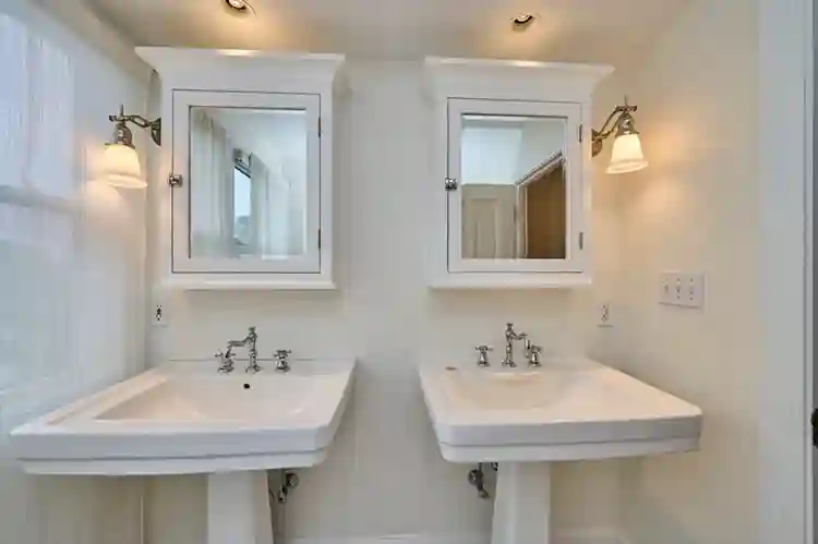 Room for Rent in Newton