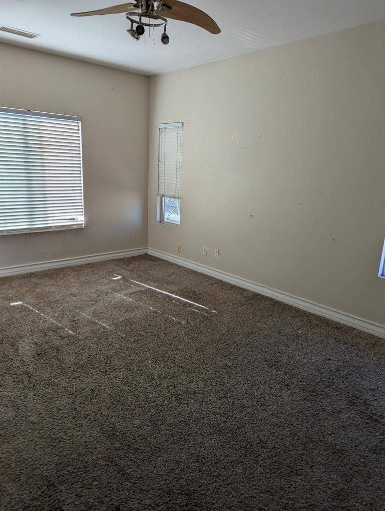 LARGE master bedroom- UTILITIES INC