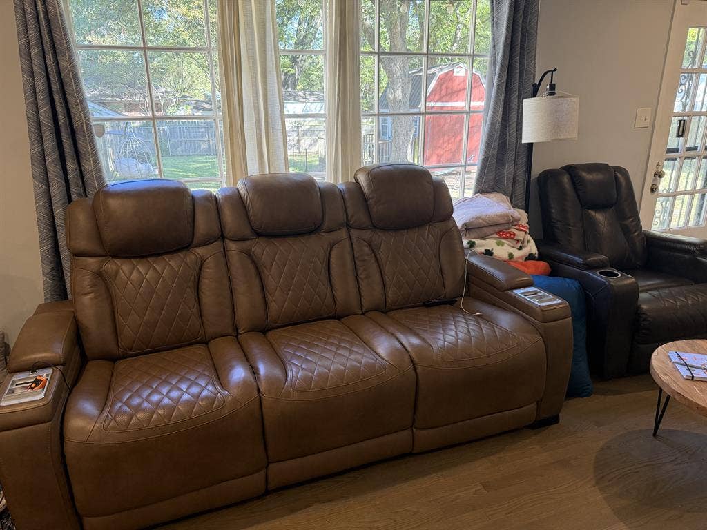 Room for rent in nice neighborhood