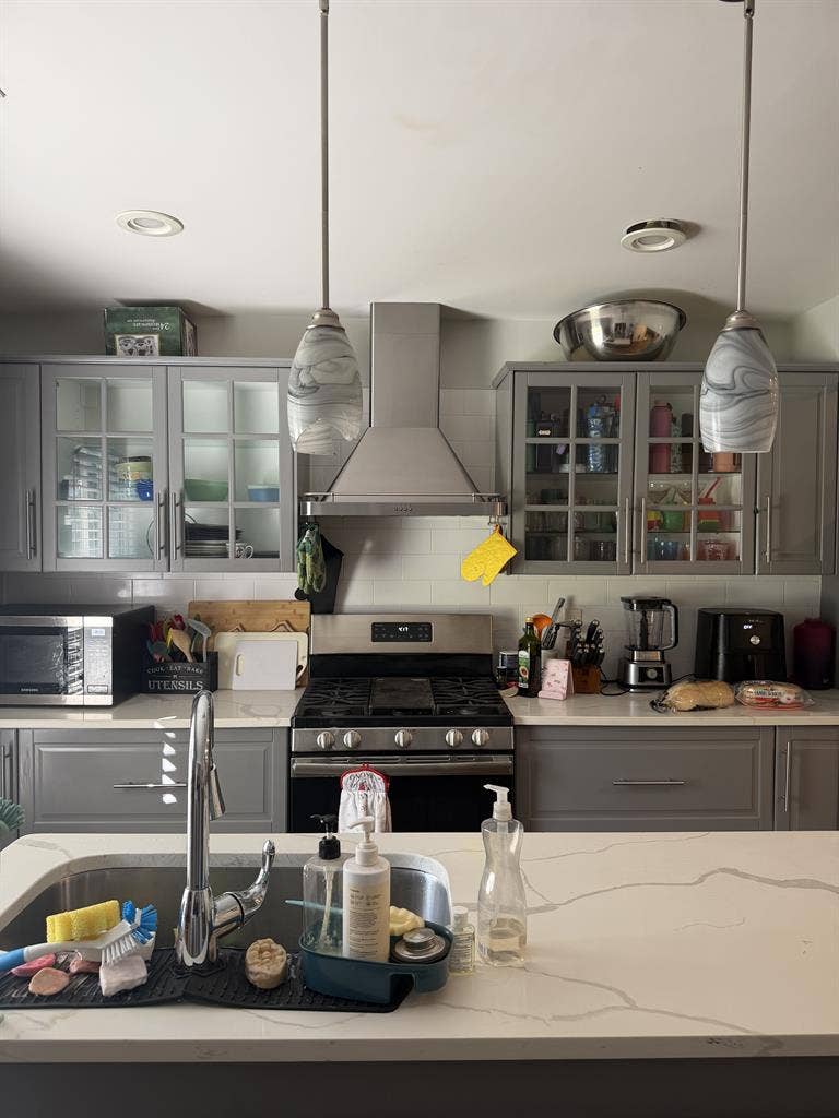 Room for rent in nice neighborhood