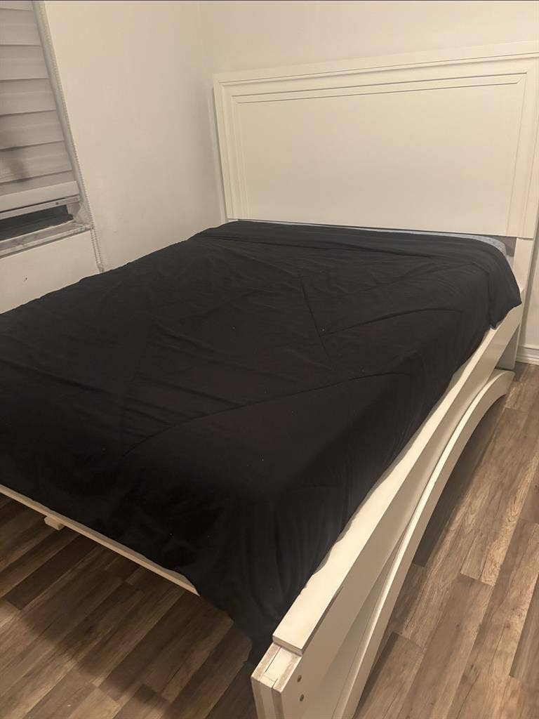 Fully furnished bedroom for rent.