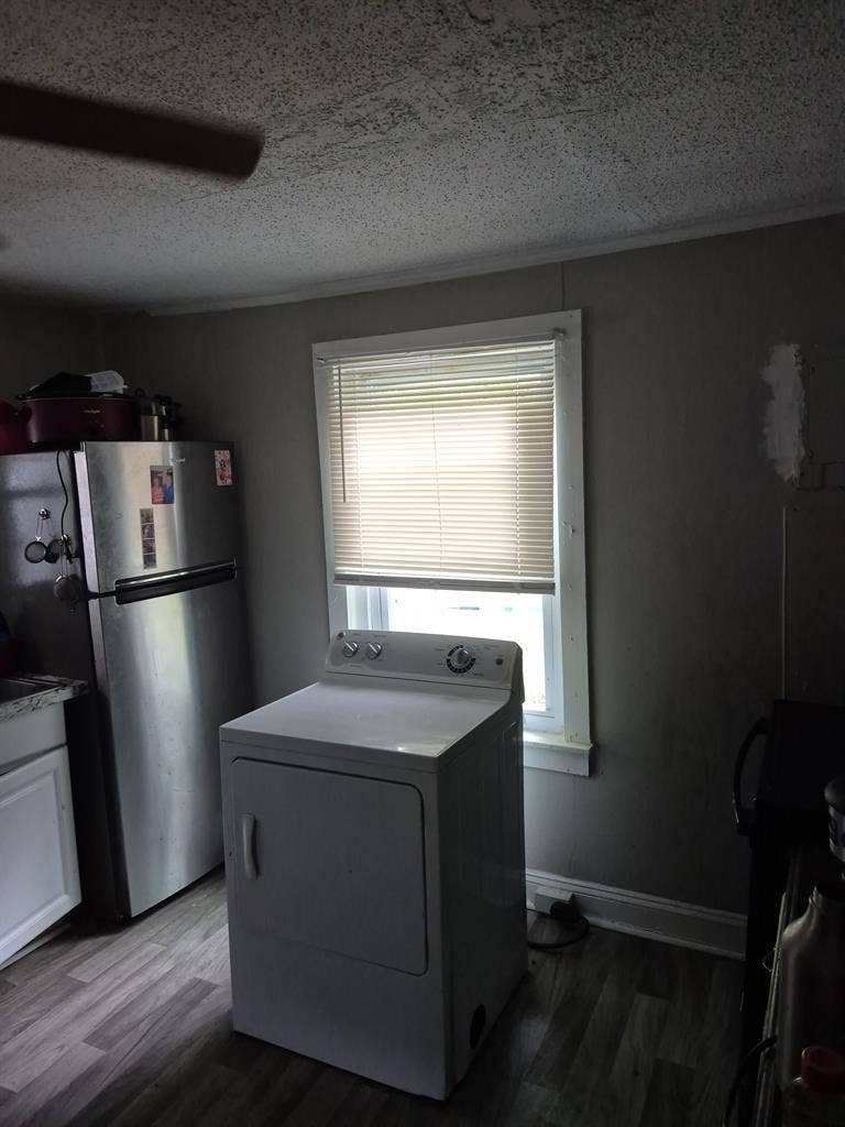 Looking for roommate gastonia home