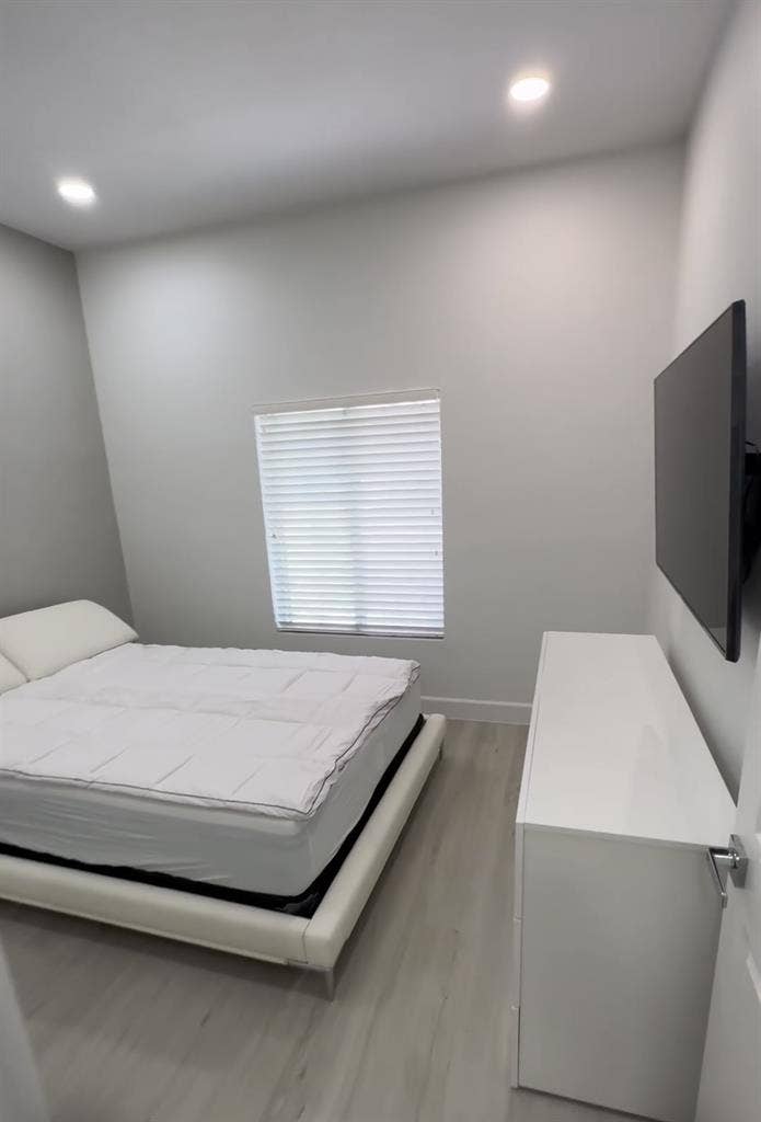 Fully furnished, Females only.