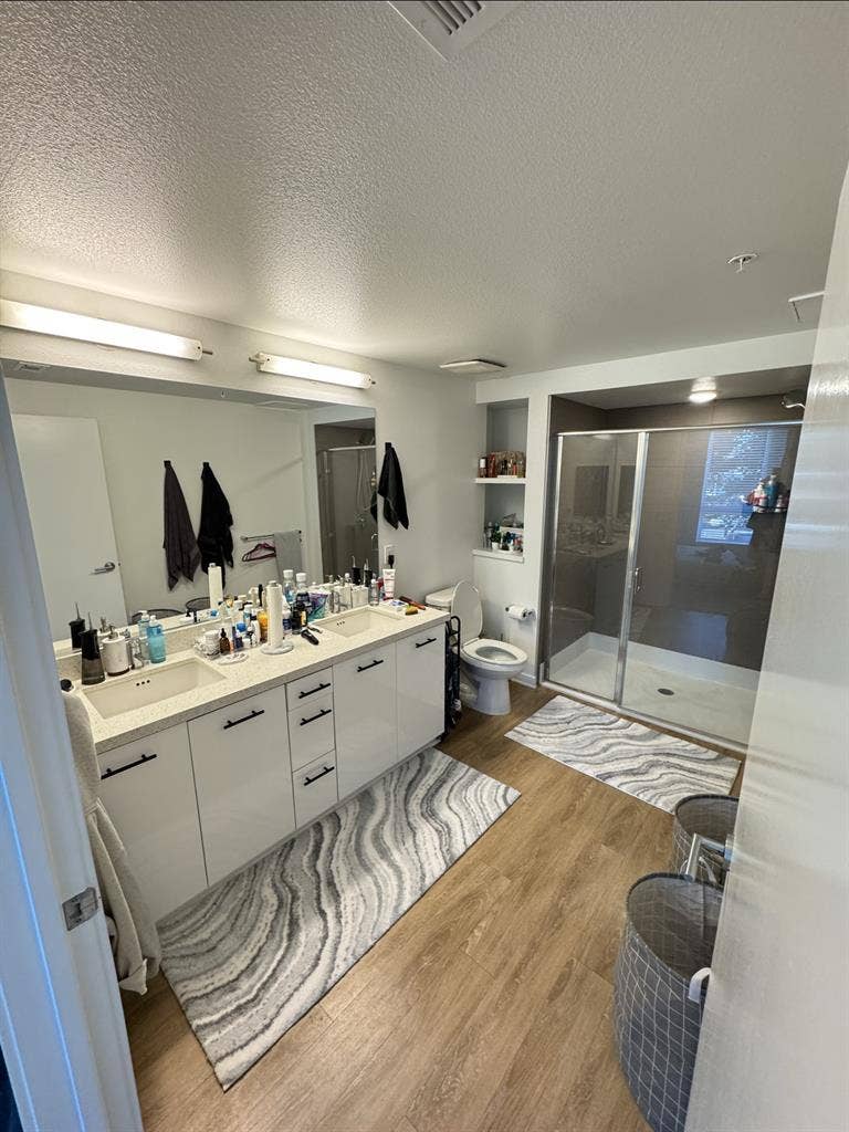 Luxury Master Room For Rent