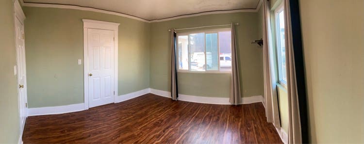 Room in HOUSE with a guest room!