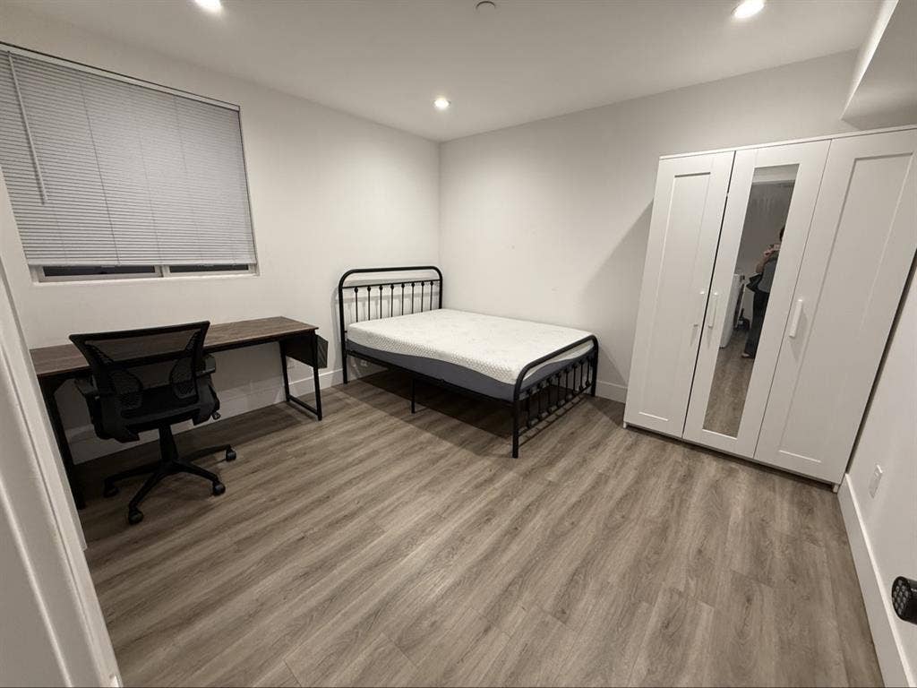 Private Room/ En suite Private Bath