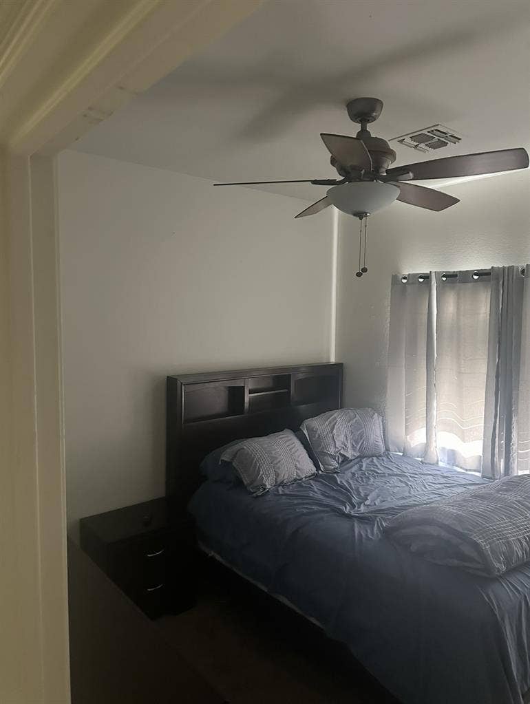 Private room for rent