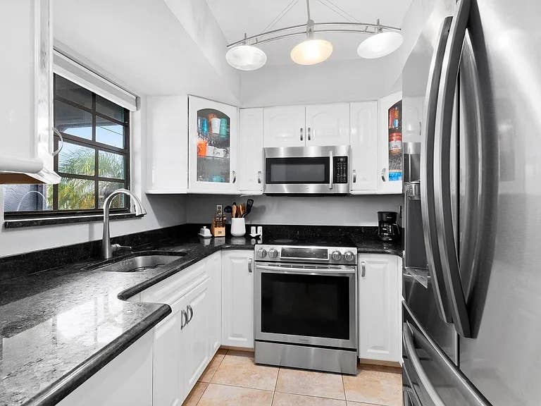 Room in Port Salerno/Stuart