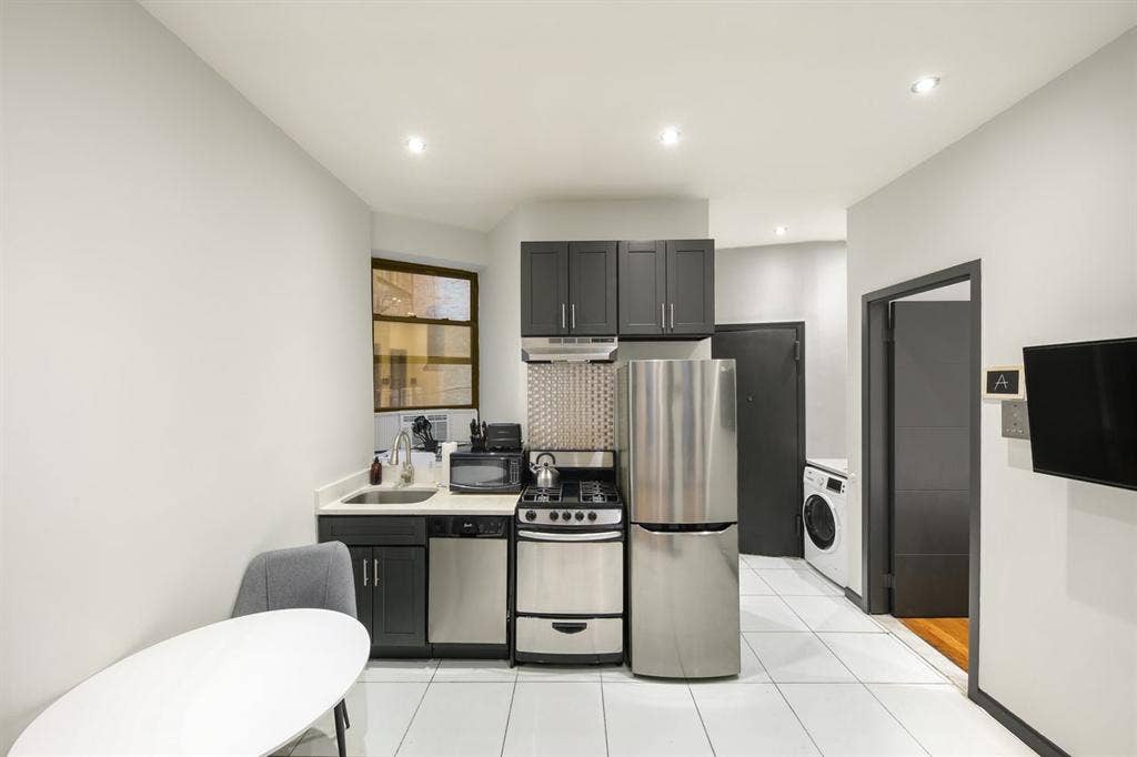 3 BR in New York City