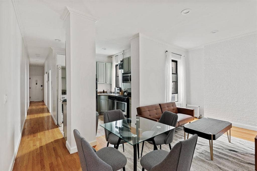 4 BR in New York City