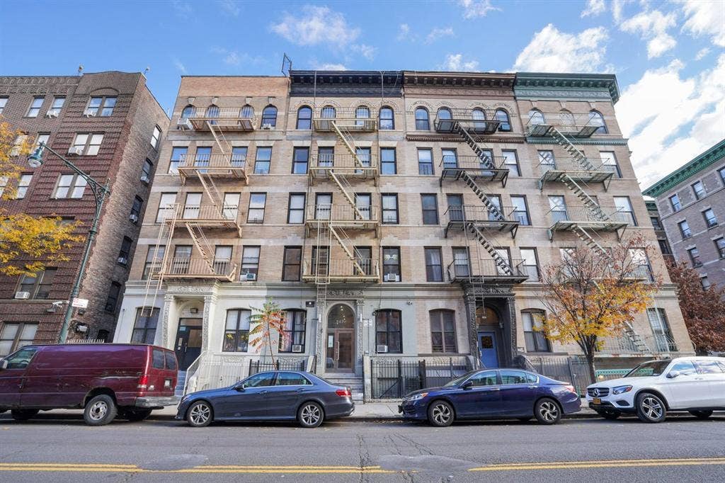 4 BR in New York City