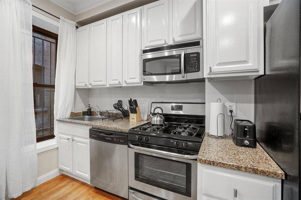 3 BR in New York City