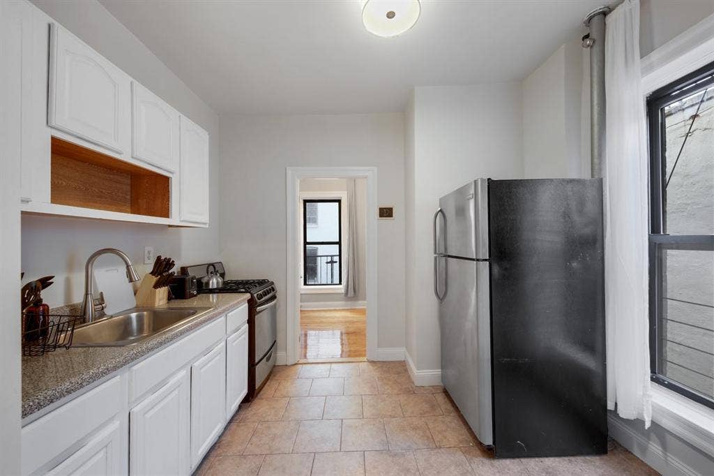 4 BR in New York City