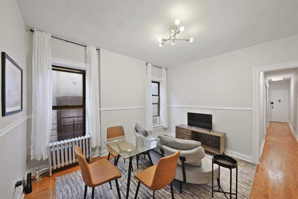 4 BR in New York City