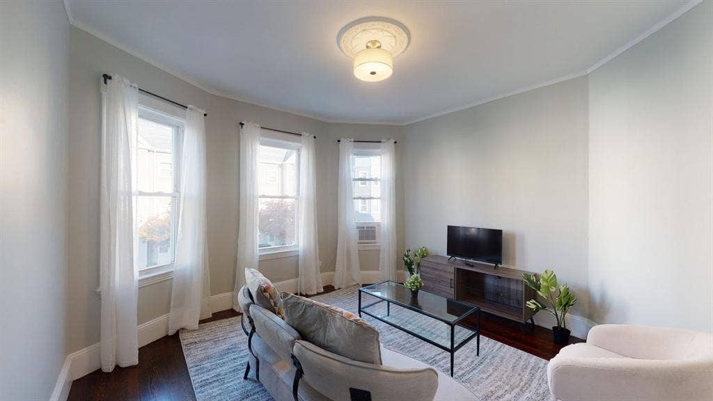 4 BR in Boston