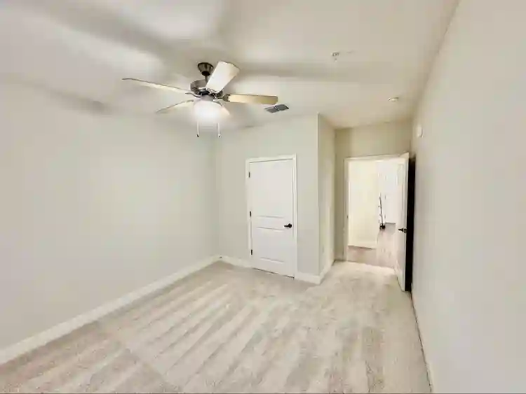 Bright private Bed/Bath Rockledge