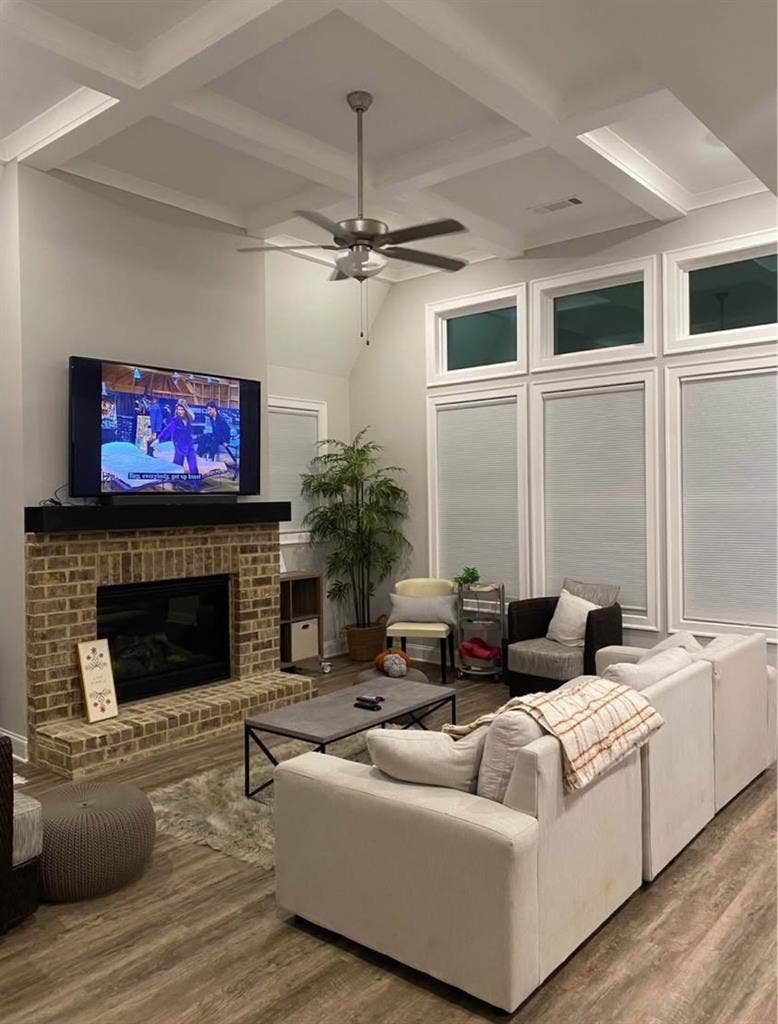 3 bed room and 2 bath house