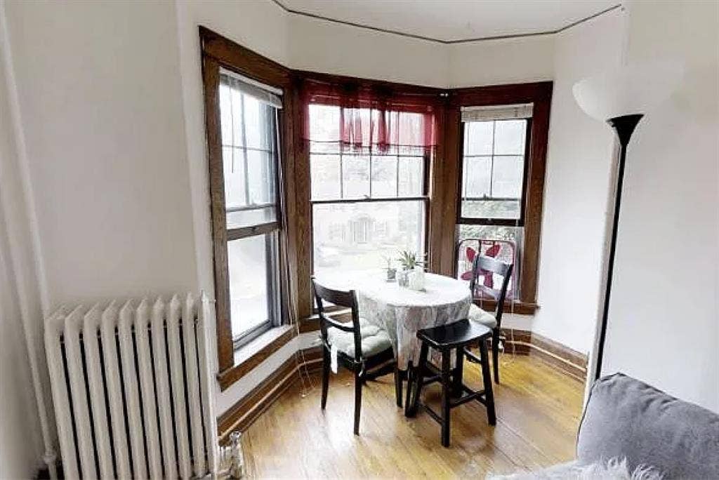 Apartment Subletter Jan - July