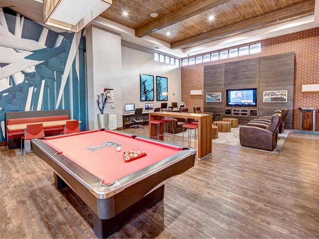 UClub Townhomes - Spring