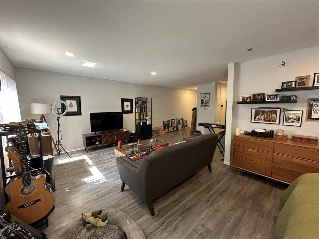 Large Studio in the Hollywood Hills