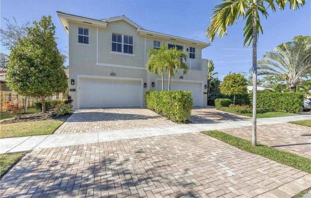 2 luxury spacious rooms for rent