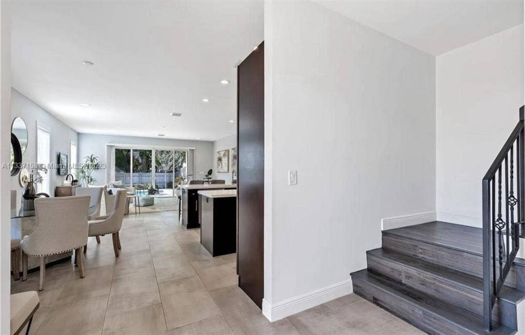 2 luxury spacious rooms for rent