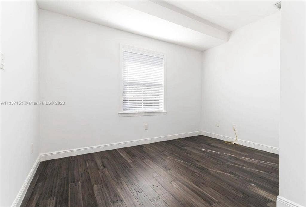 2 luxury spacious rooms for rent