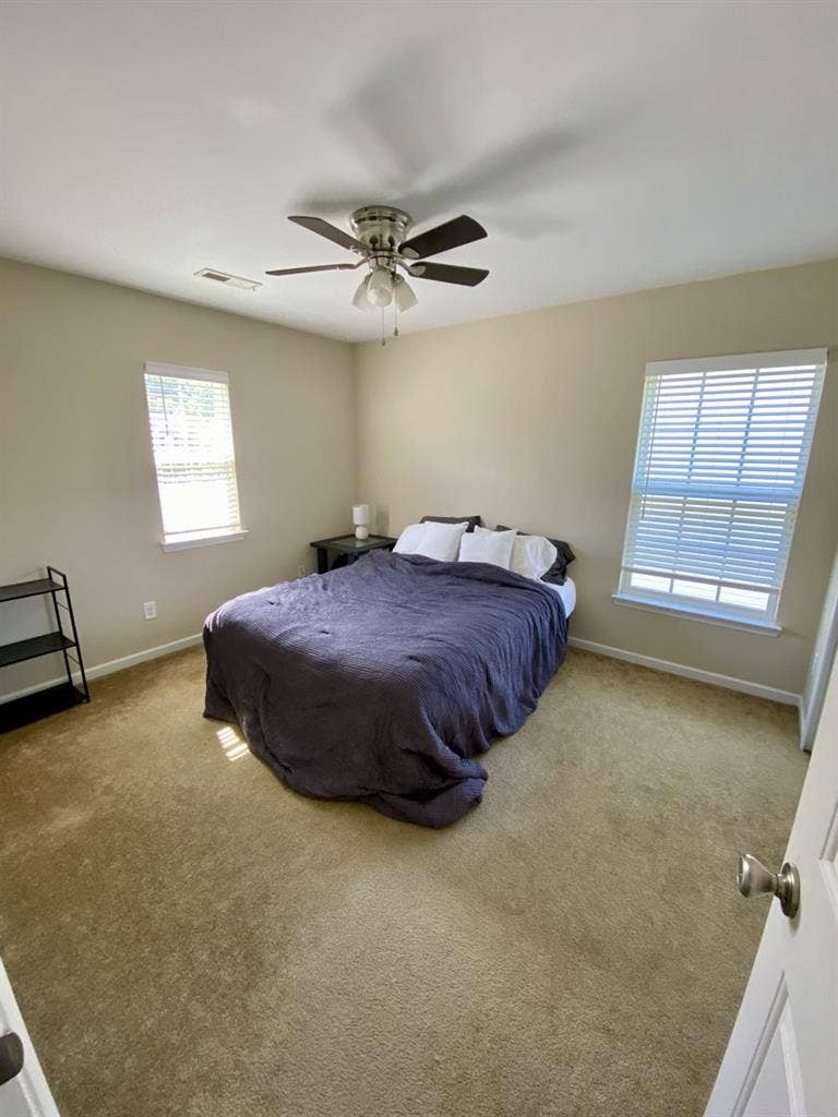 Bedroom for rent in sqft home